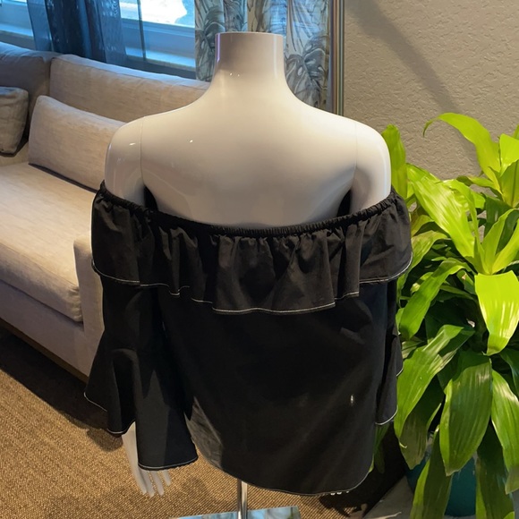 I.N.C. off the shoulder blk top - Picture 5 of 6